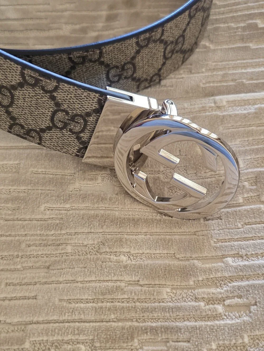 Gucci Silver Double G Buckle Men's Belt - Gray Monogram